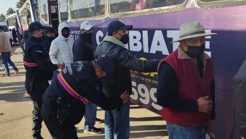 Niega policía de Toluca que se hayan incendiado unidades de transporte público por extorsión